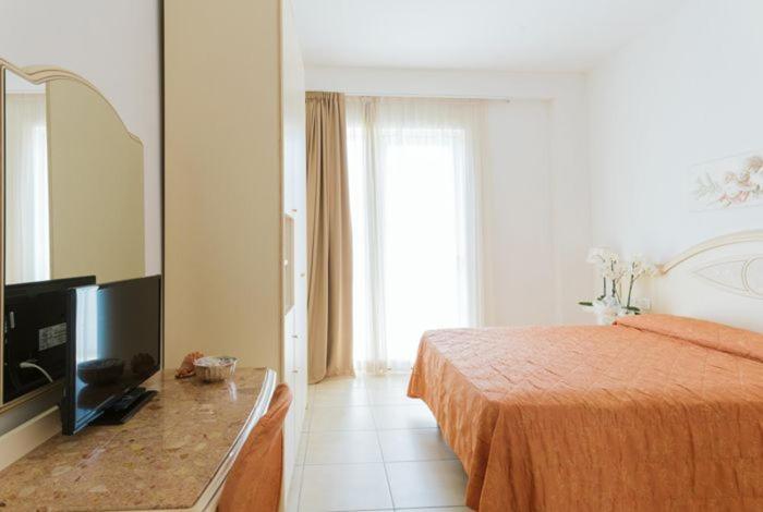 Hotel Mocambo Milano Marittima Esterno foto