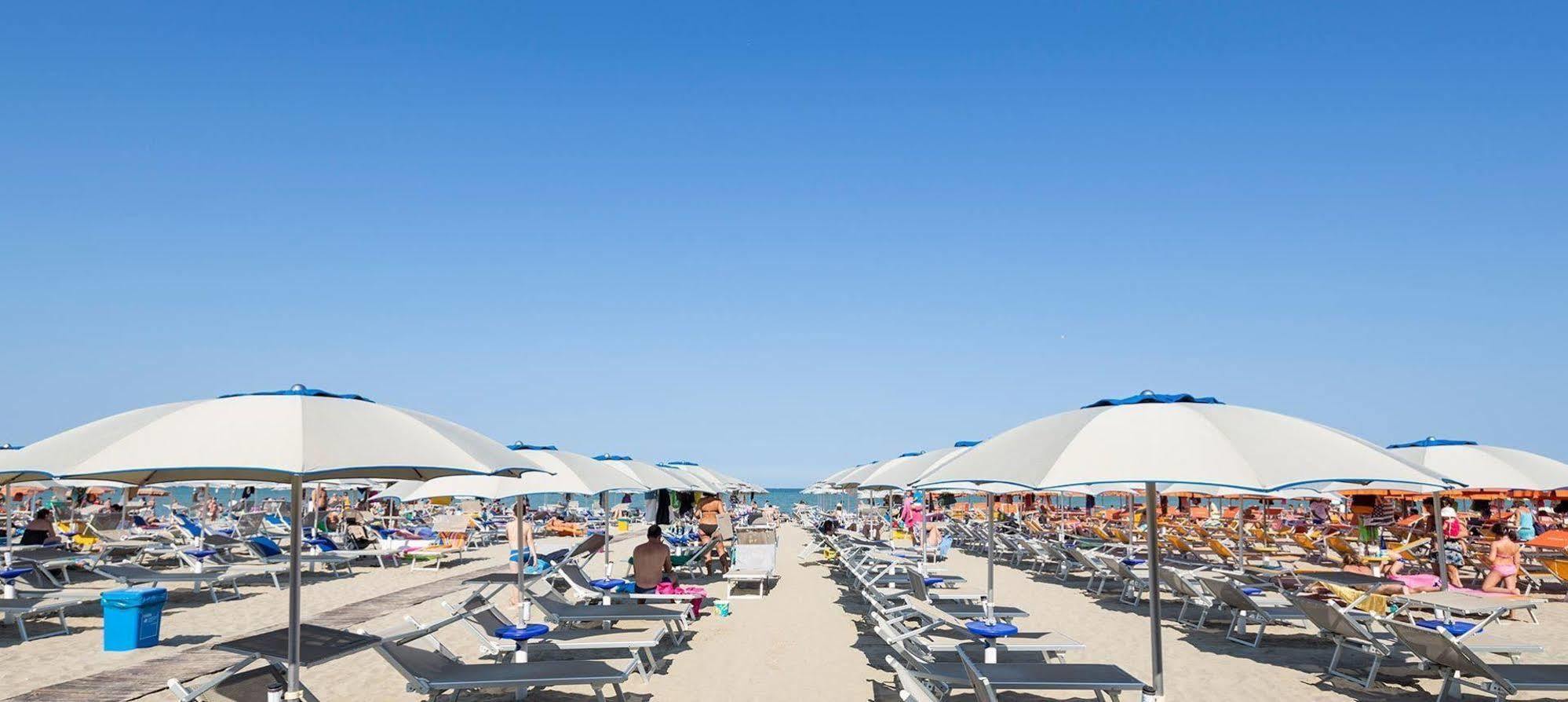 Hotel Mocambo Milano Marittima Esterno foto